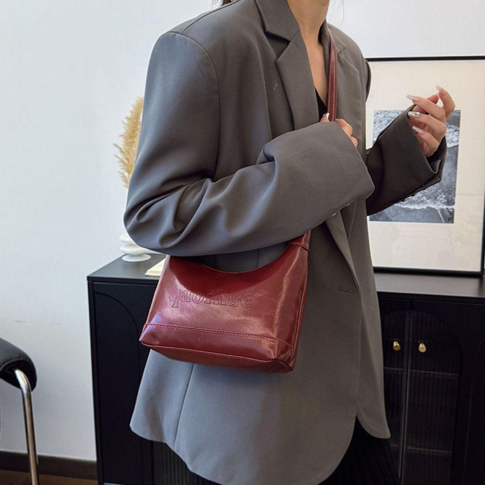 

Fashionable Vintage Pu Leather Handbag Hobo Shoulder Bag Crescent Bag Underarm Bag Students чорний