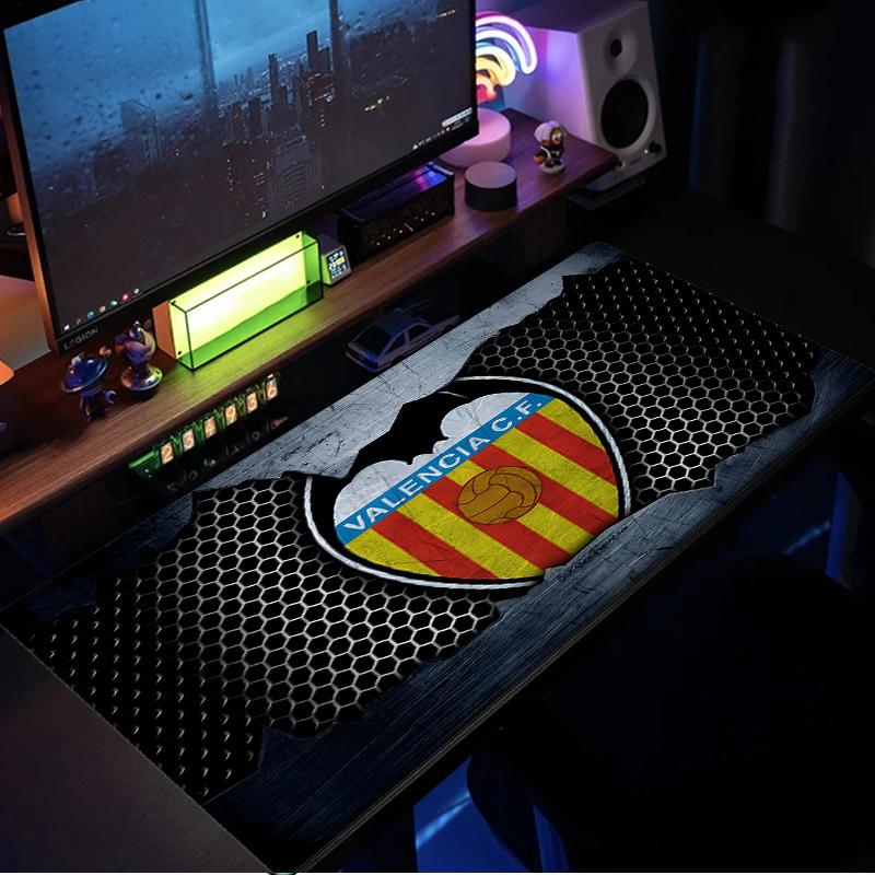 Valencia Crest Design Mouse Pad, Rubber Base, Mouse Pad for Gamers and Office Use, Gaming Desk , Easy To Clean Mat Christmas Fan Gifts