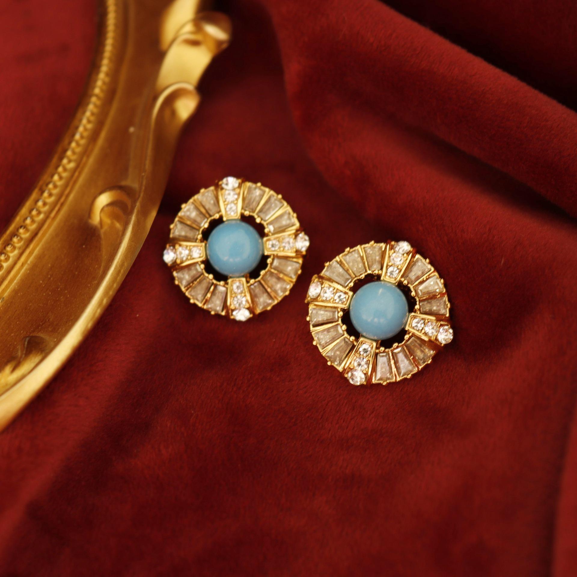 Vintage Western Antique Zircon-Studded Lake Blue Hollow Stone Earrings