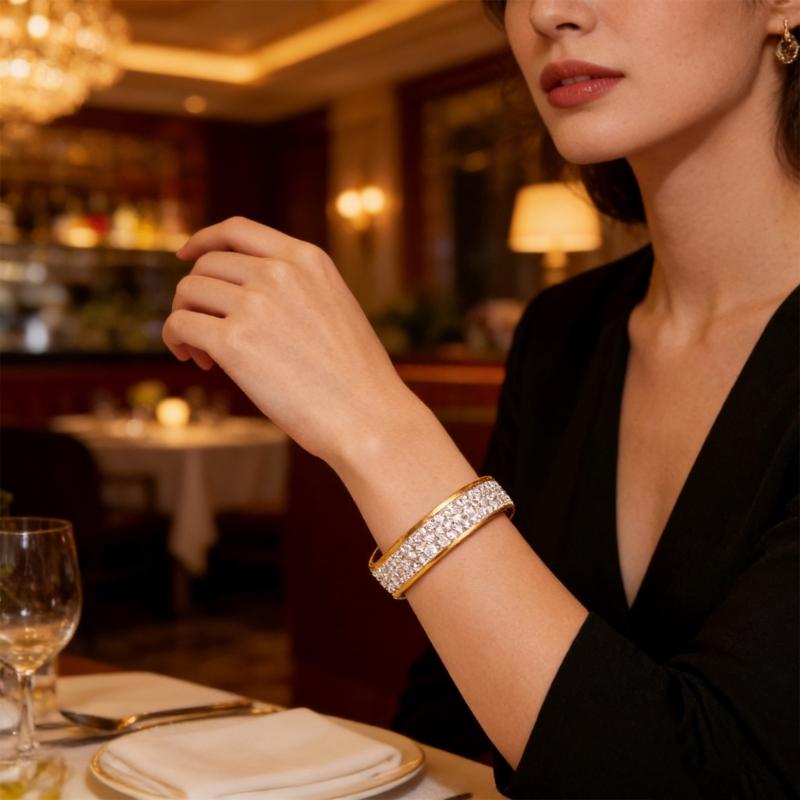 Royal Style Steel Bracelet Featuring Geometric Circle And Sparkling Mud Diamonds Spring Clasp Bangle