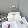 Small And Niche Design Large Leather Handbag Women's 2025 New Style Simple Temperament Single Shoulder Crossbody Bag