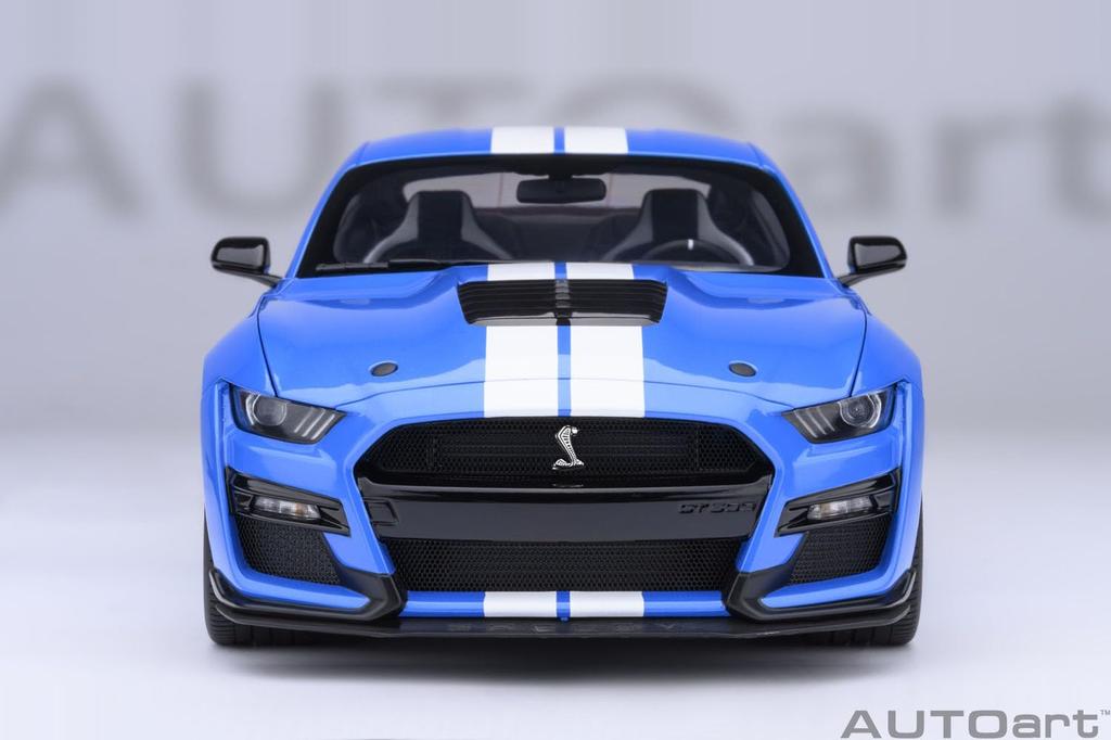 AUTOart Ford Mustang Shelby GT500 Finished Model 73094 1/18 (Blue/White Stripe)