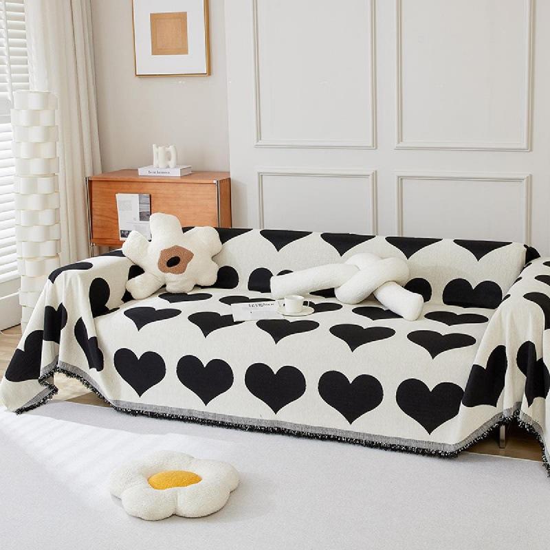 Cute Heart Shape Sofa Cover Chenille Sofa Towel Blanket Couch Cover Tassel Non-Slip Decorative Dust Cover Furniture Protector