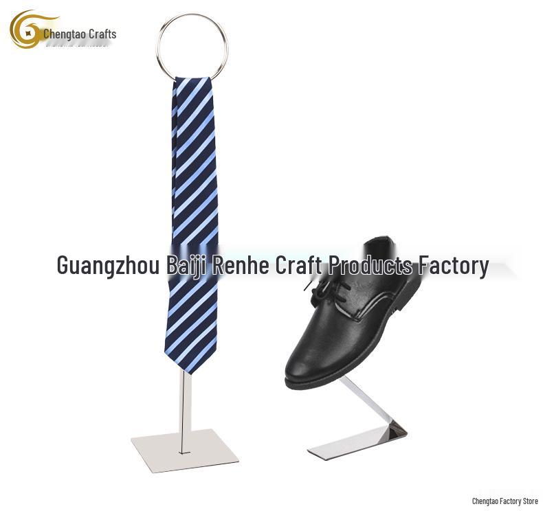 Edelstahl Verstellbare Höhe Krawatten- & Schal-Displayständer mit Weicher Dekoration und Einfacher Demontage.