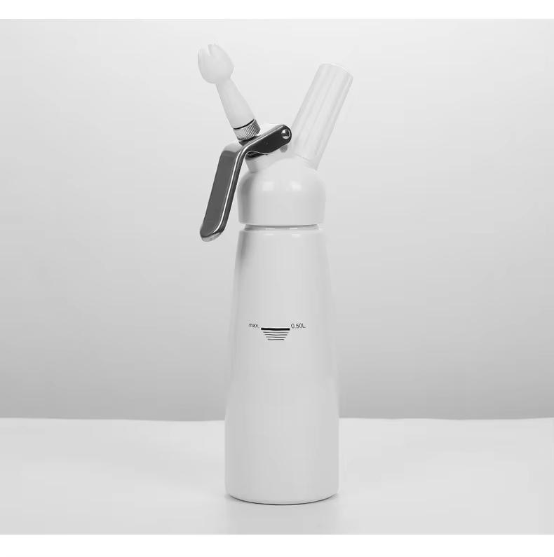 500ml Šlehač na smetanu Přenosná hliníková pěnová pistole na smetanu Stříkací pistole na dorty Sifonová stlačovací láhev Kuchyňský nástroj na dezerty