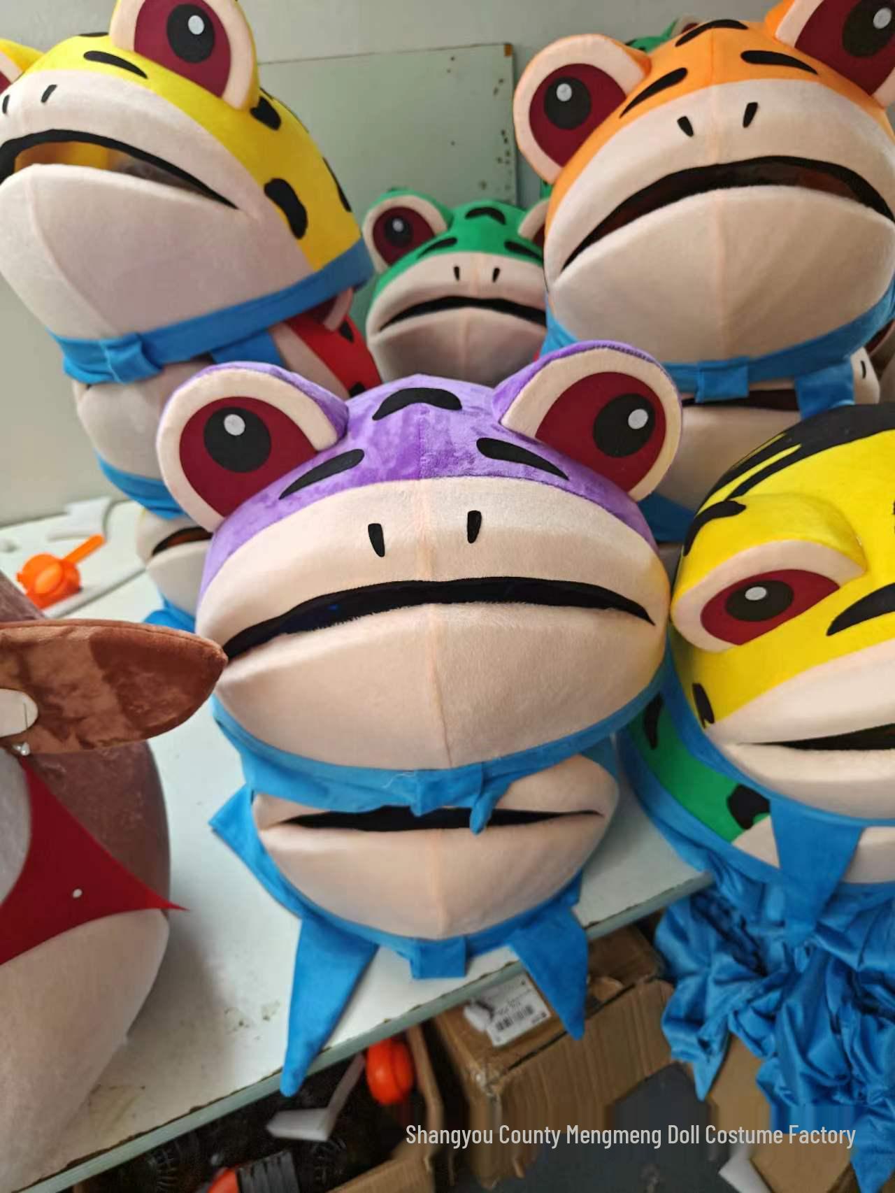 

В наличии Надувной костюм талисмана лягушки – Костюм золотой жабы для детей, в стиле Douyin 150-162 cm