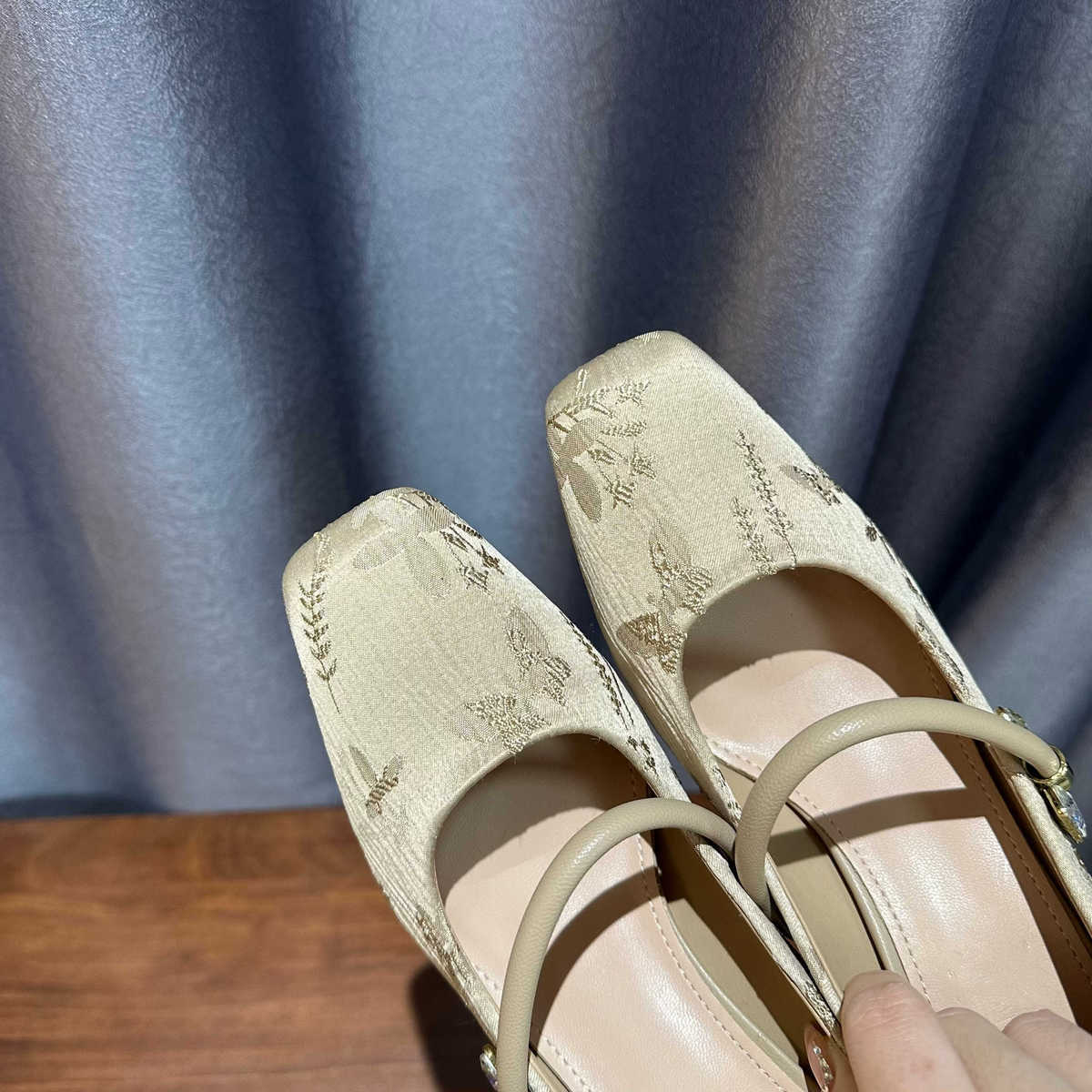 

Mary Jane shoes engagement with autumn and winter thick heels single shoes children s temperament versatile high heels new 34 хаки