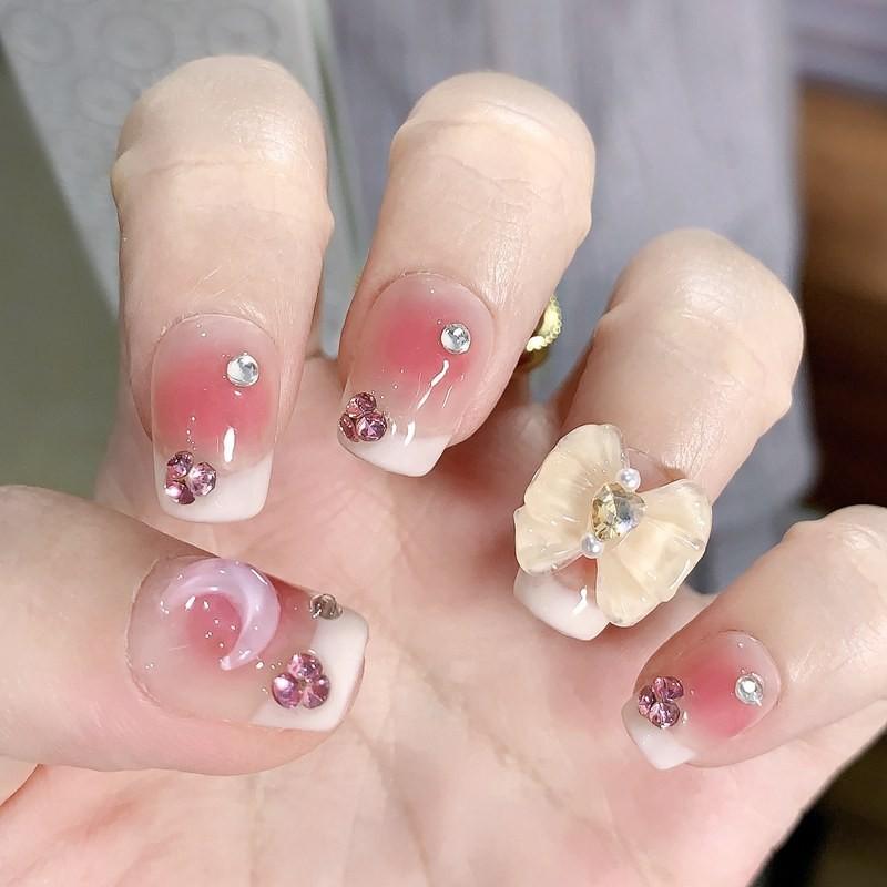 

Ледяная наклейка для ногтей Луна Бант Короткий Арт Ручная работа Дизайн Съемный Модный Тренд XS