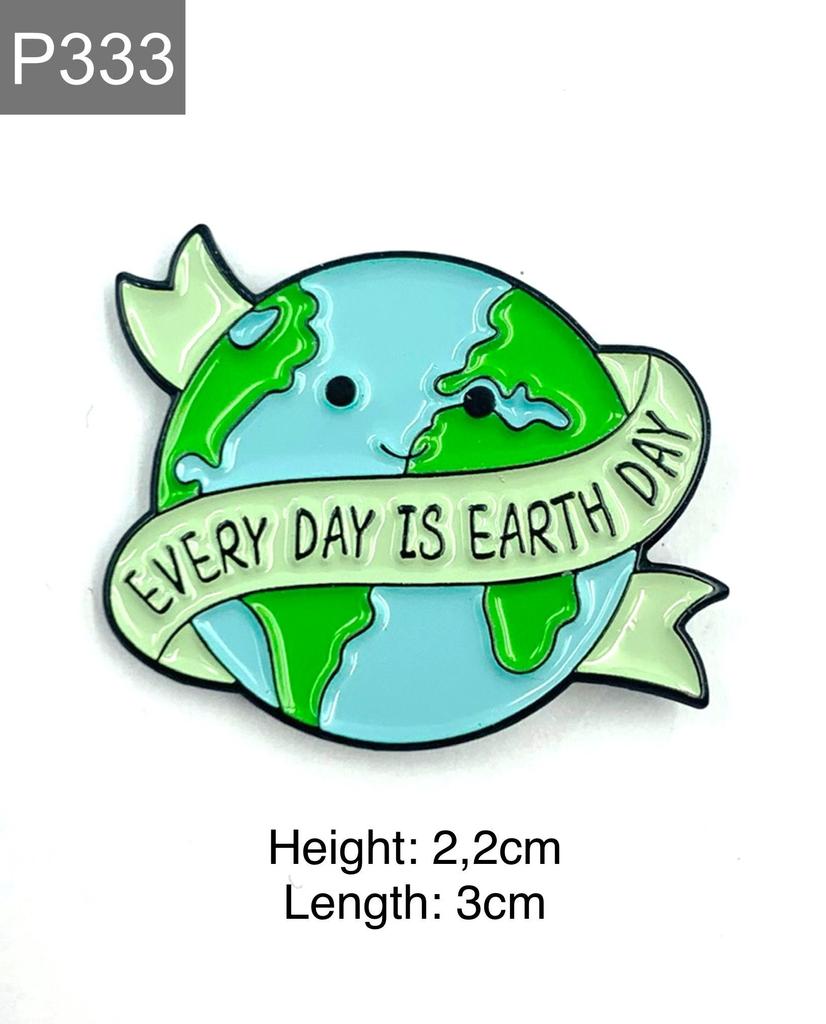 New Enamel Pin World Earth Day Earth Love Planet Metal Pin Gift Birthday 1pc