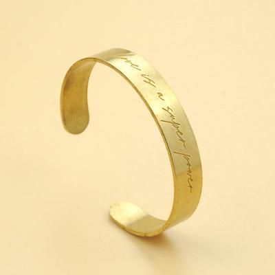Grenzüberschreitendes Metallgravur Stern Diamant Armband: Liebesbrief des Paares Verlobungsschmuck