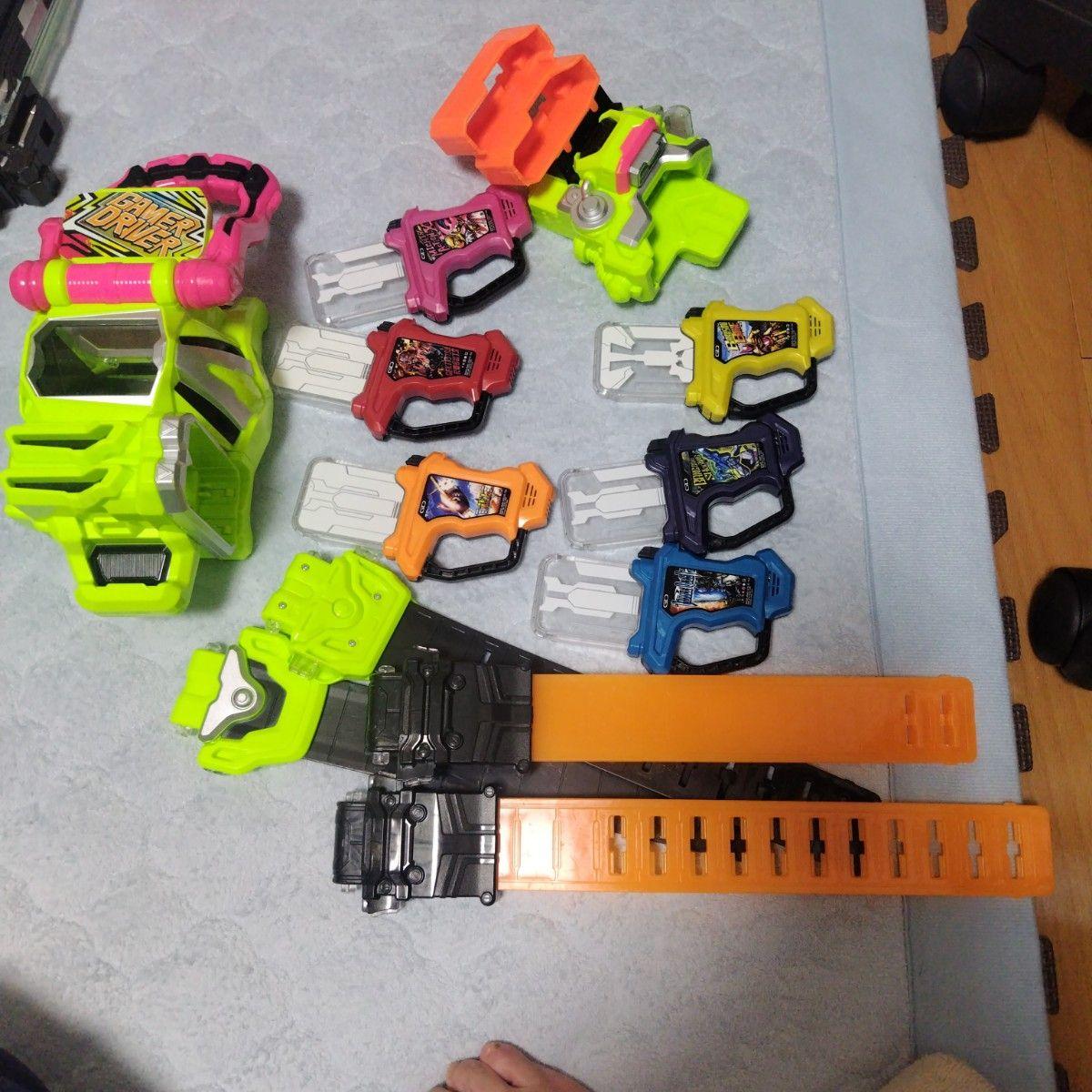 Б/у Пояс-трансформер Kamen Rider Ex-Aid DX Gamer Driver и Гашаты, оптовая продажа