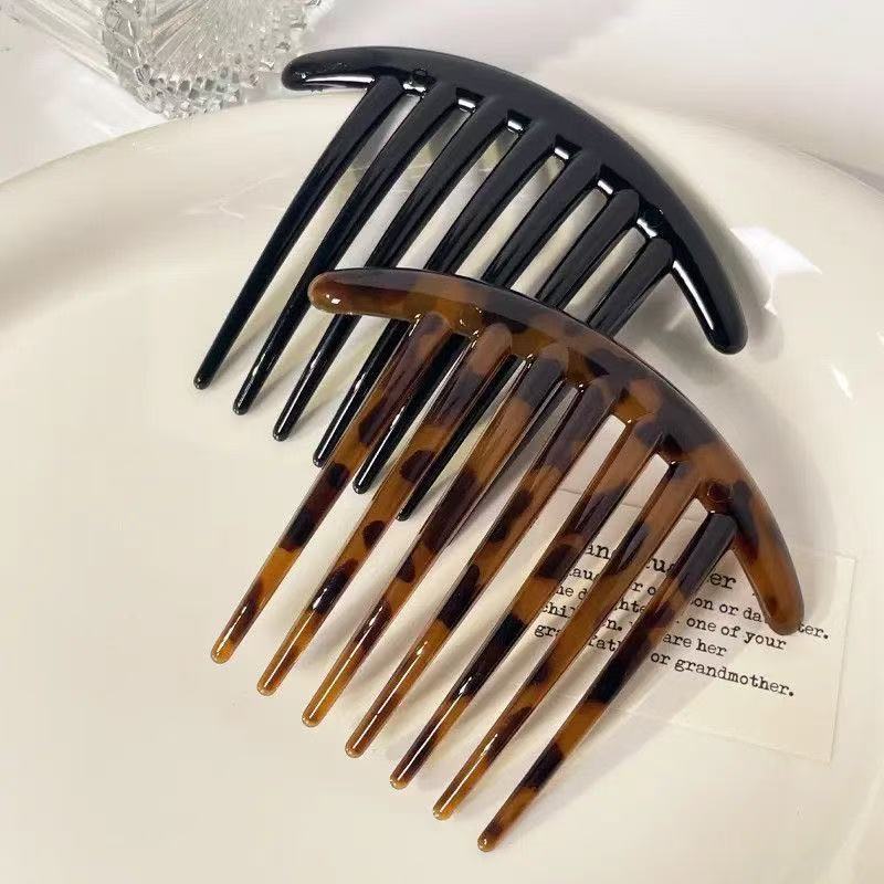 Multiple Strands Hair on The Back of The Head Fixed with A Leopard Print Hair Accessory Versatile Hair Comb Insert Comb Hairpin