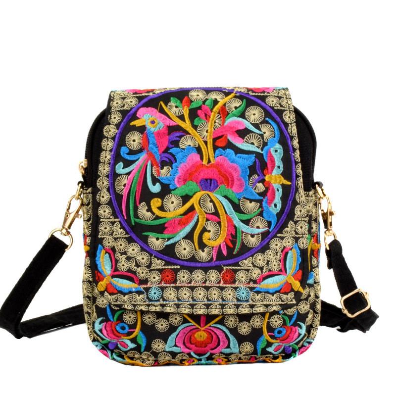 Yunnan Ethnic Embroidered Canvas Small Crossbody Bag With Multiple Pockets For Daily Use