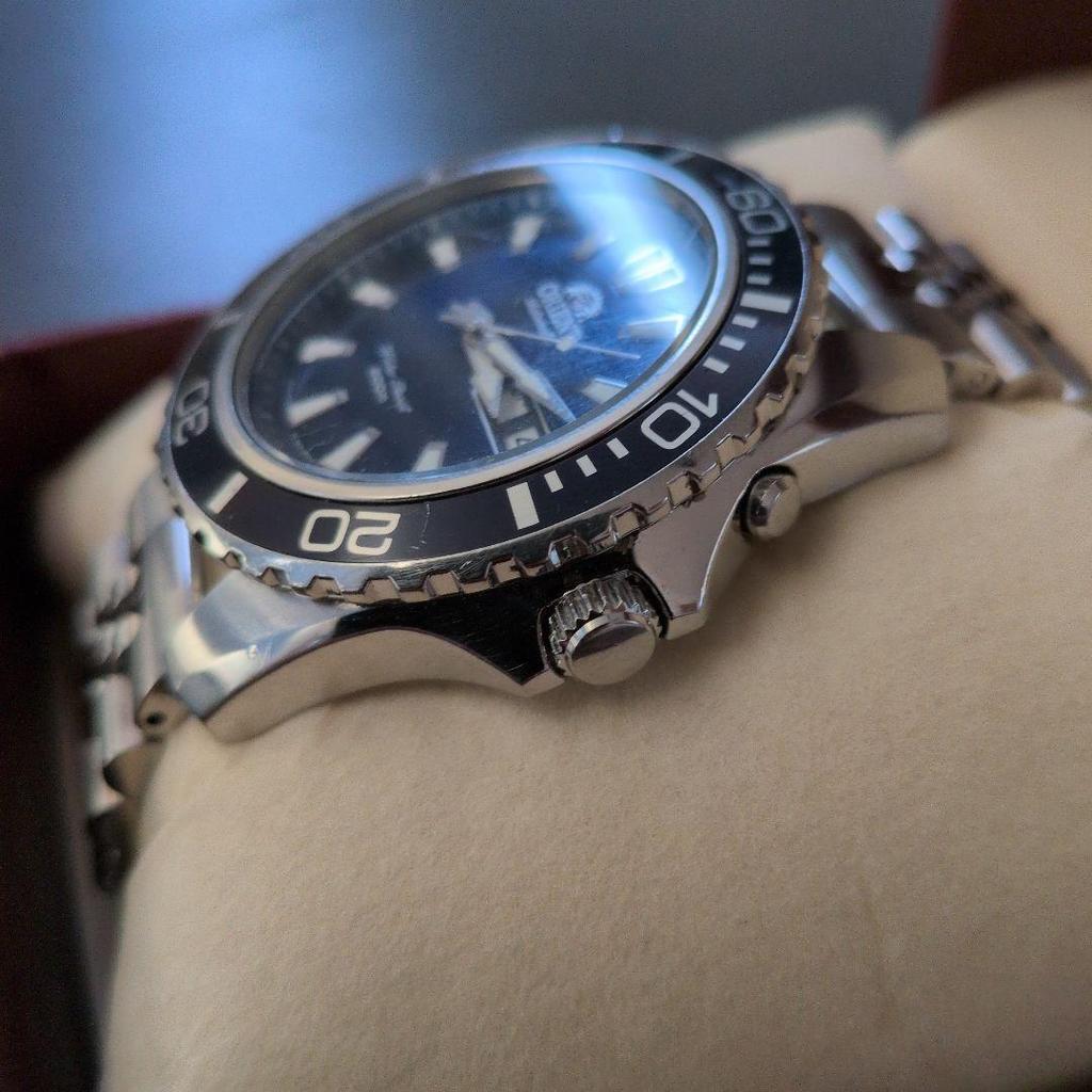 Used ORIENT MAKO XL Automatic Watch Cheap Setting. NAVY
