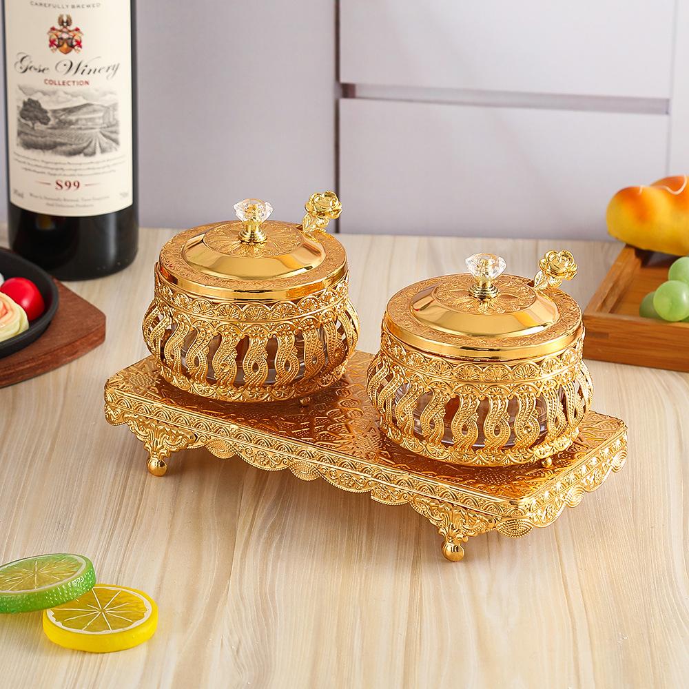 Golden Seasoning Jar Hollowed-out Metal Golden Salt Shaker Kitchen Storage Box Seasoning Box Spice Jars Set Salt Organizer