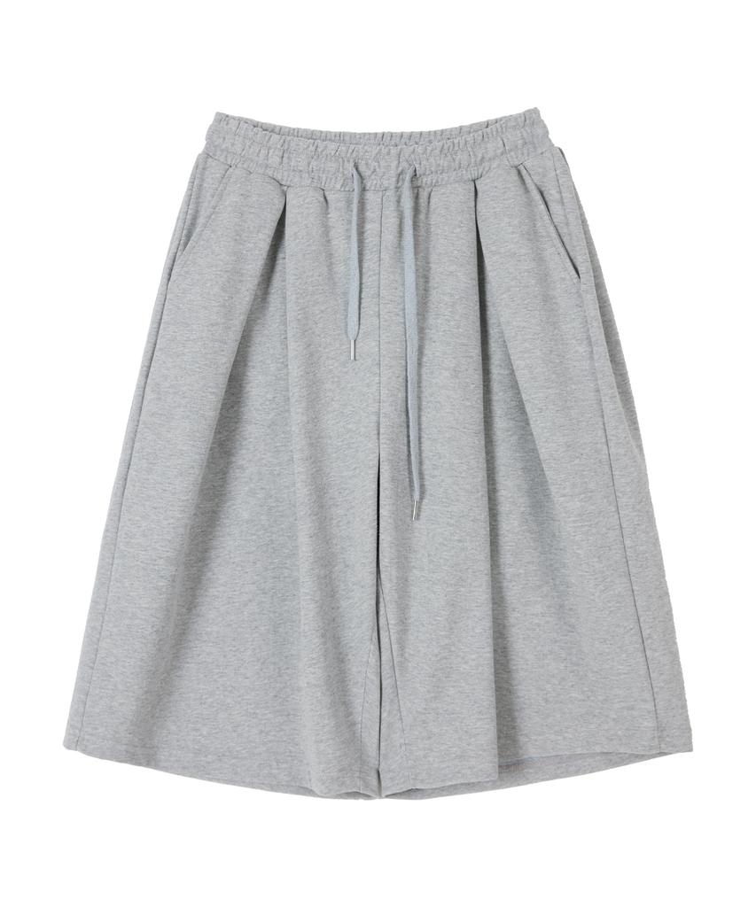 Akeusi 4-Pintuck Wide Maxi Oversized Training Elastic Waist Half Pants Unisex (2 Colors)