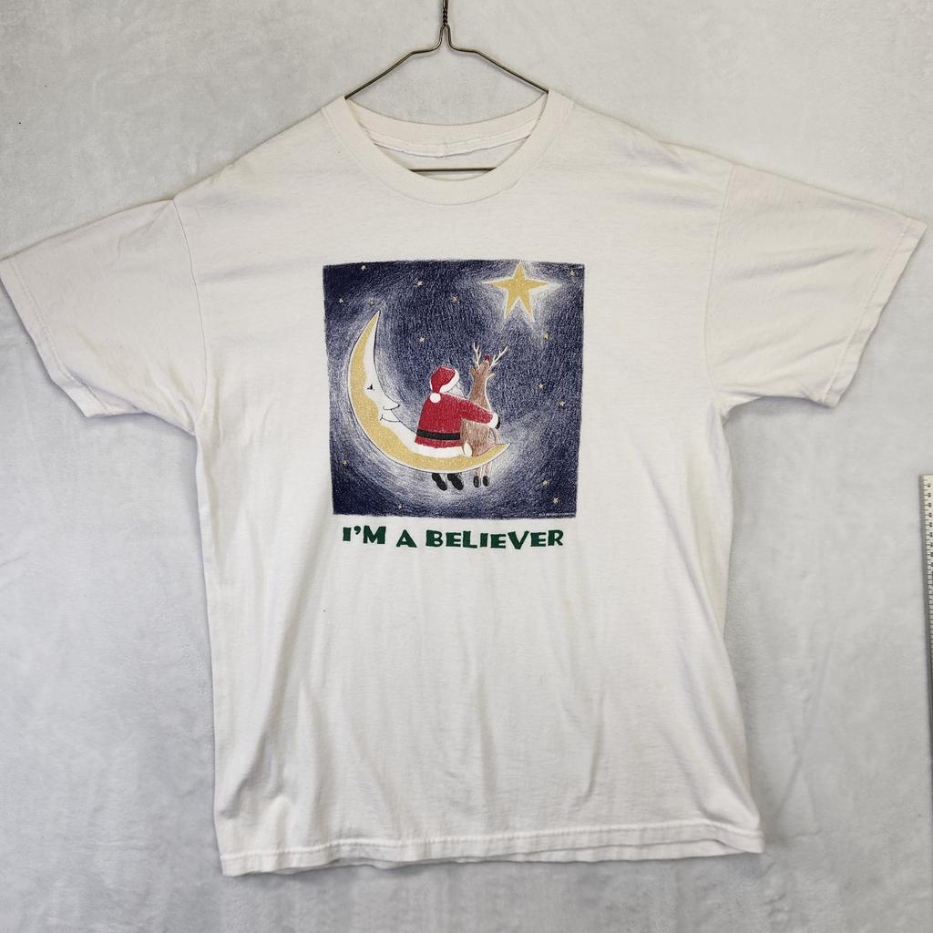 Vintage Christmas Santa Moon T Shirt I’m a Believer Graphic Holiday Tee White