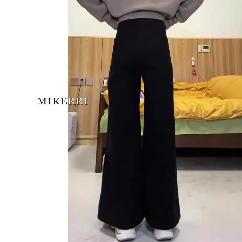 Black non-stick leg slightly pulled jeans women's spring new loose and thin pear-shaped body wide-leg pants
