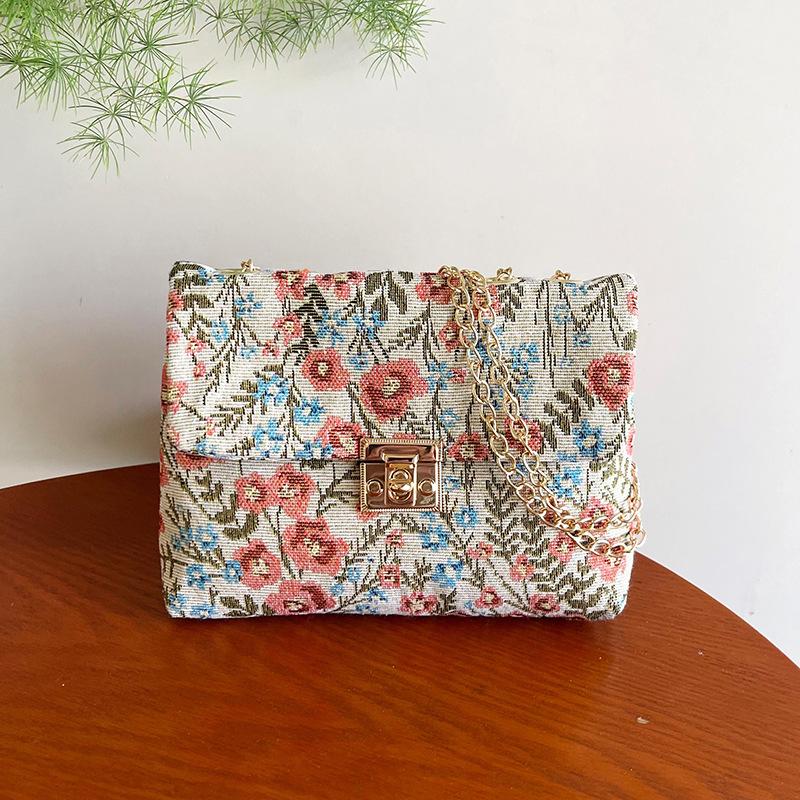 

Эстетичный темперамент, модная текстура с принтом, повседневная и легкая летняя популярная универсальная цепочка, сумка через плечо, маленькая квадратная сумка. розовый