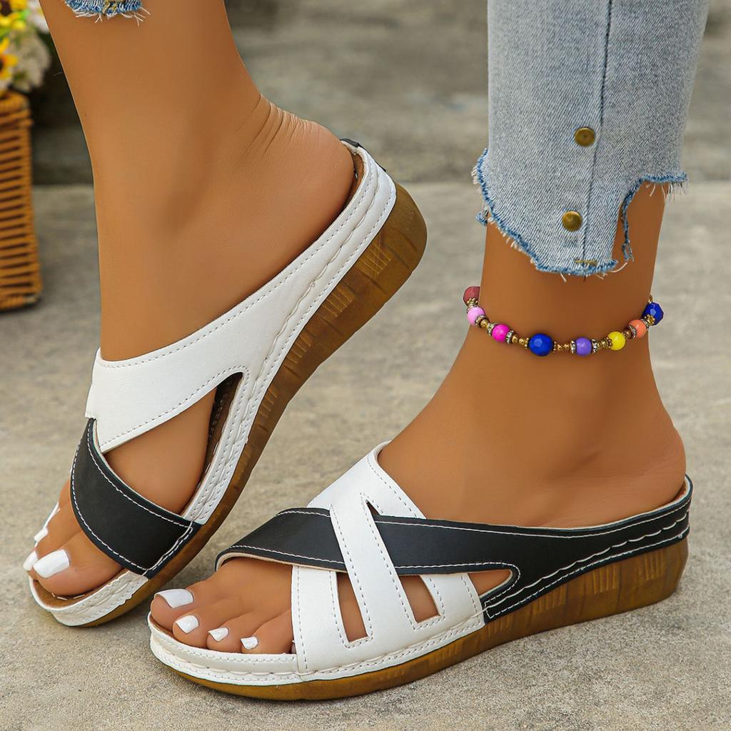 2026 Women'S Open Toe Slip Sandals With Cutouts Fashionable And Casual With Exposed Heels And Contrasting Womens Sandalias