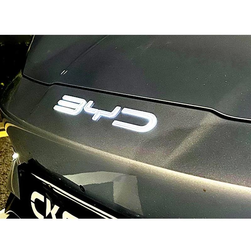 Per BYD Seal EV 2022-2023 Luce di marcia diurna con logo auto accesa continuamente di notte Accessori per auto