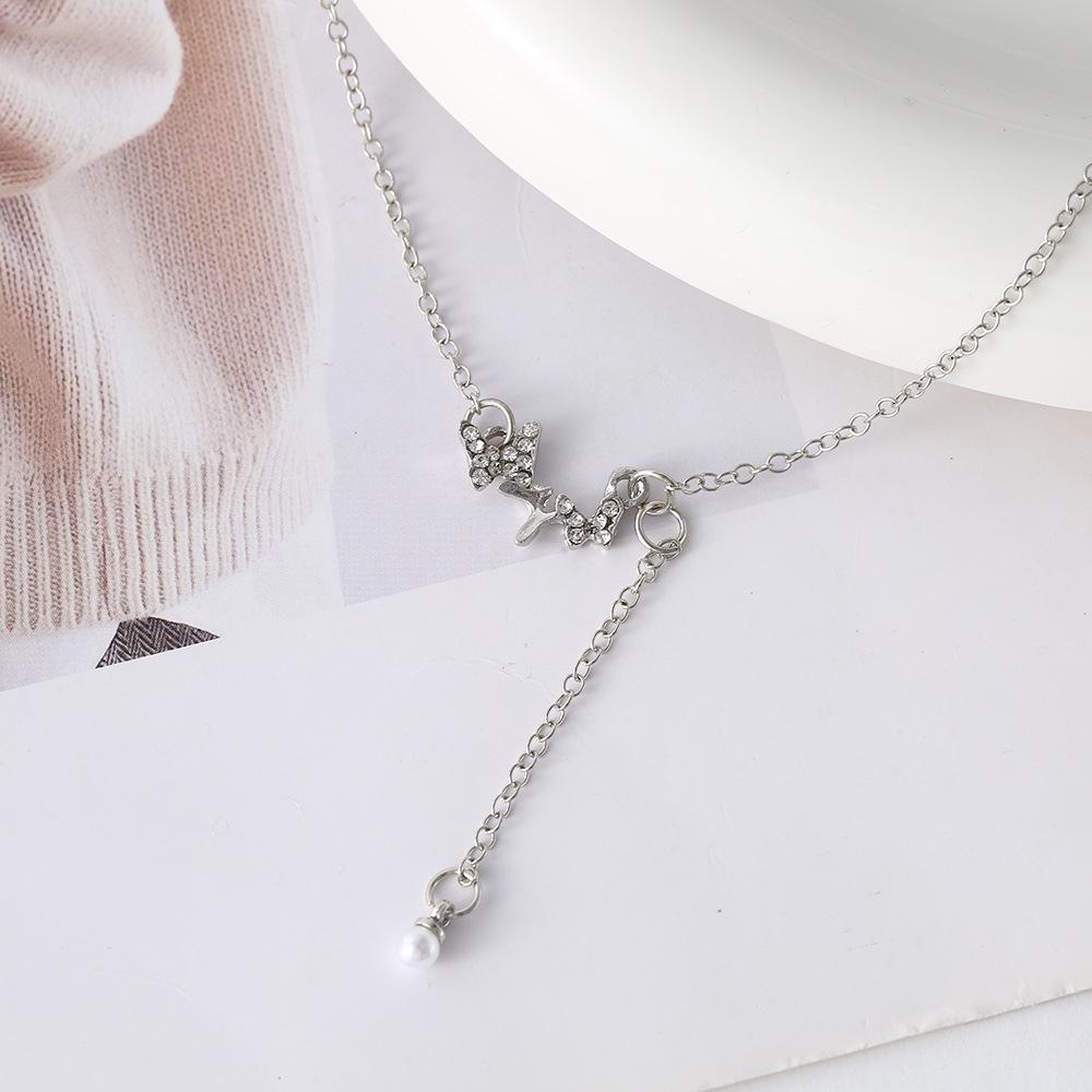 Butterfly Pearl Rhinestone Necklace - Elegant Versatile Clavicle Chain with Light Luxury Niche Design