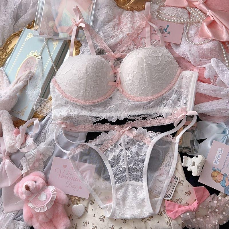 Japanese pure desire to wear lace underwear women's cross dew belt love pendant no steel ring gathering bra cover set