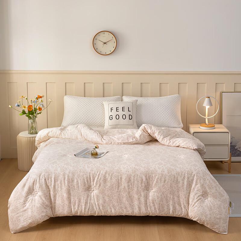 

Floral Vine Whisper Winter Duvet