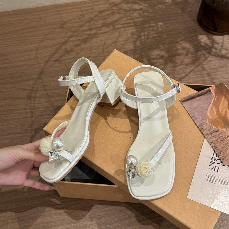 Silver Pearl Flower Rhinestone with Sandals Women's 2025 Summer New French Roman Beach Fashion Sandals