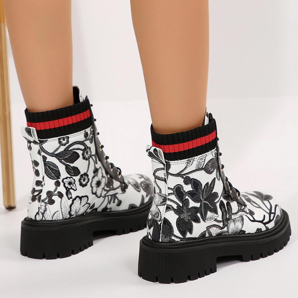 Thick-soled Martin boots women's British style thin breathable summer and autumn 2025 new graffiti with skirt short boots single boots