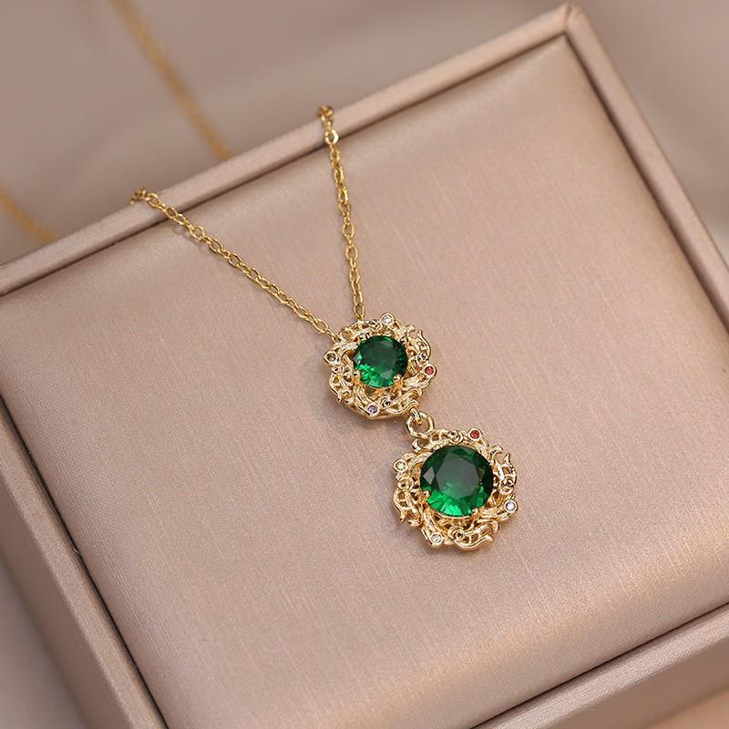 Women's Fashion Heart Pendant Necklace - Elegant, Simple Design, Versatile Clavicle Chain Jewelry