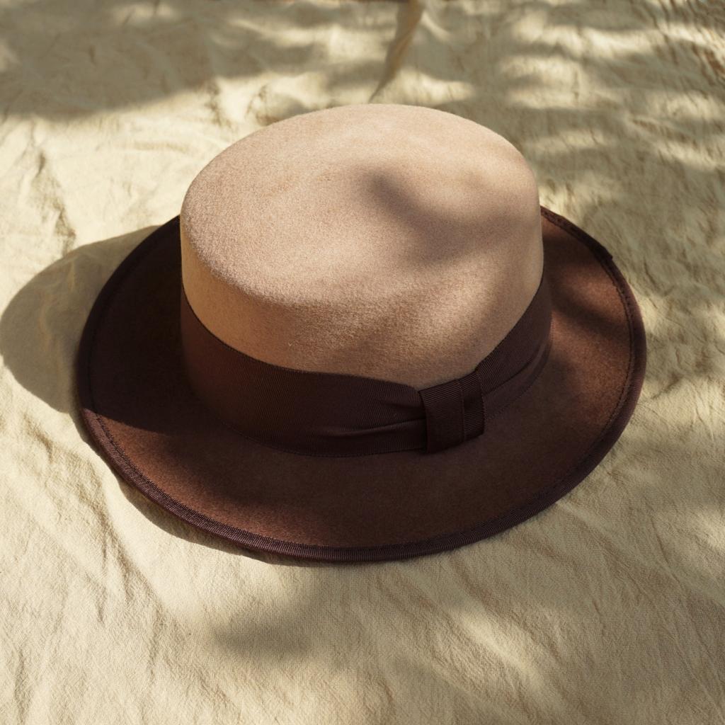 British Retro Brown Woolen Flat Top Top Top Hat Felt Hat Japanese Autumn And Winter Women'S New Versatile And Elegant