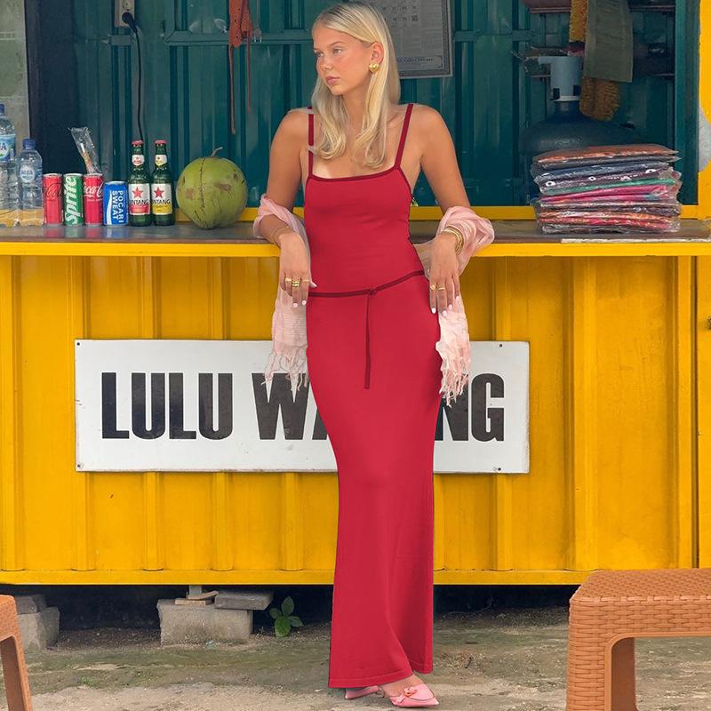 Damska seksowna moda uliczna z kontrastowym kolorem, sukienka slim-fit na biodra z paskami i torbą