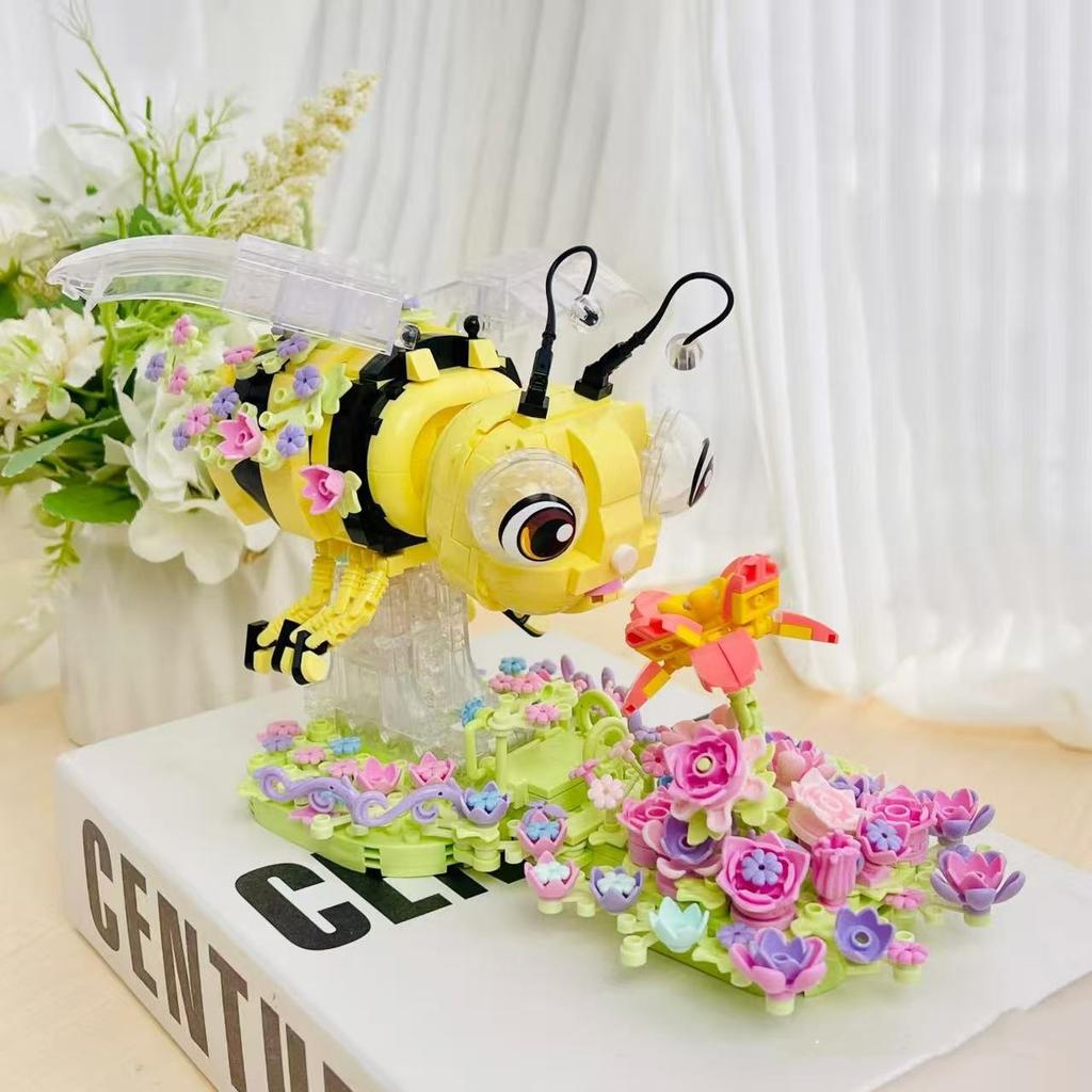 Bee And Flower Adult Building Block Set, Animal, Plant, Office, And Living Room Decorative Ornaments, Christmas, Halloween, Thanksgiving, Valentine'S