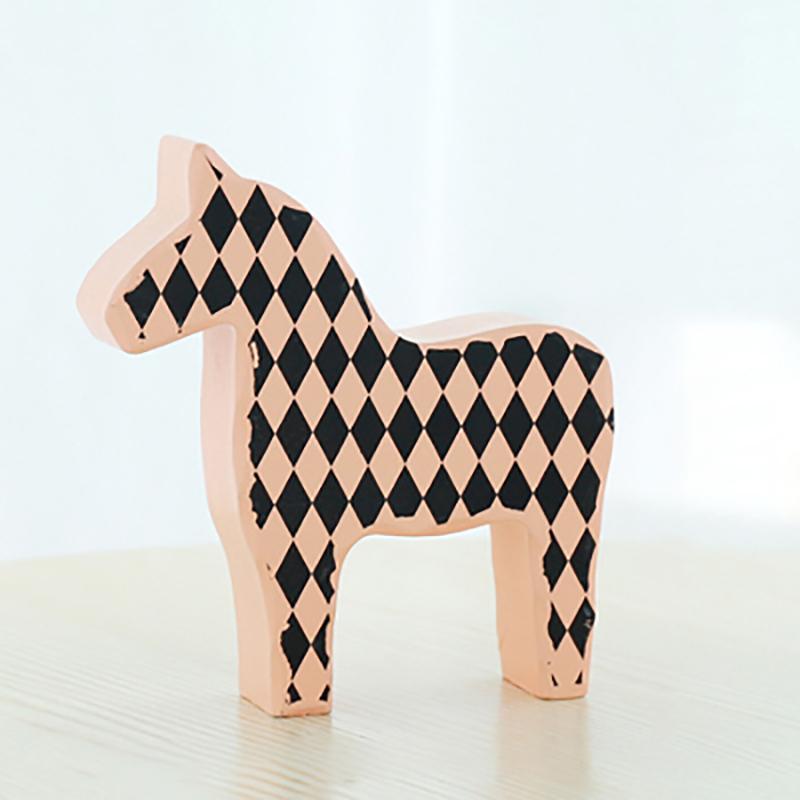 Wooden Horse Figurine Cute Child Toy Gift Crafts Statue Home Desktop Office Interior New House Decoration Ornaments