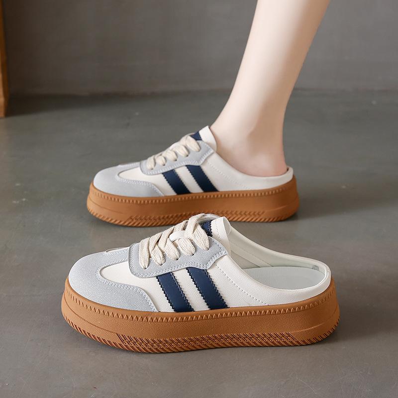 Pantofole casual mezze da studente per esterni estive nuove scarpe bianche piccole scarpe da ginnastica versatili sandali casual