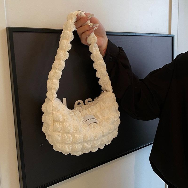 Large Capacity Solid Color Shoulder Bag New Internet Celebrity Pleated Cloud Underarm Bag Niche Commuter Pleated Bag Wholesale