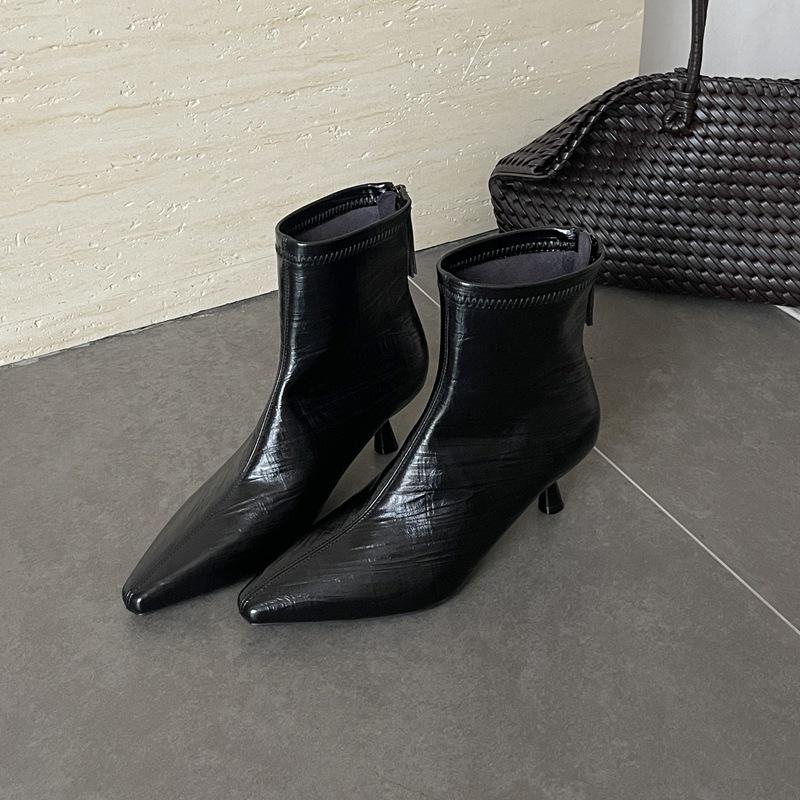 Herbst 2025 Spitz zulaufende Stiletto-Stiefeletten: Weiches Leder, Koreanischer Stil, Reißverschluss hinten, Modisches Chelsea-Design.
