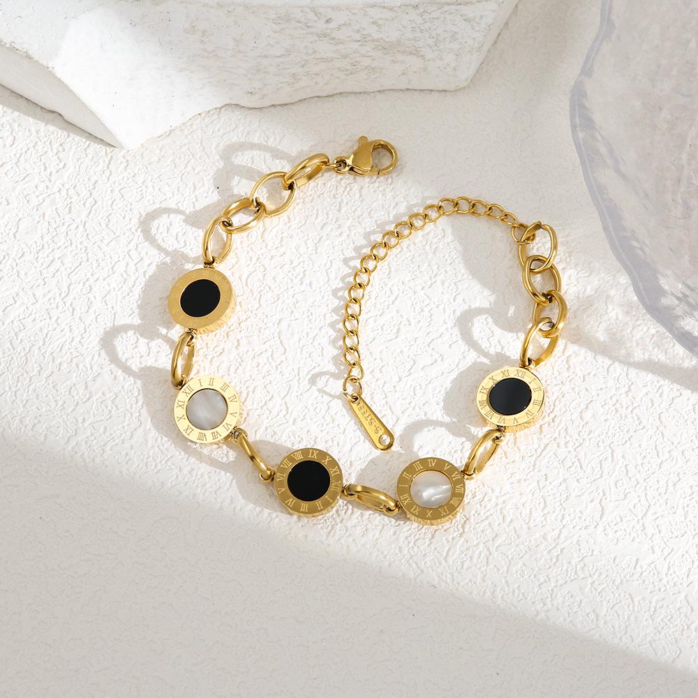Colorfast Korean-Japanese Titanium Steel Women's Bracelet - Versatile, Fashionable Hand Jewelry.