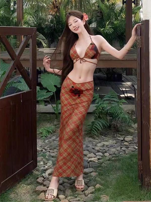 Koreański Trzyczęściowy Zestaw Bikini Push-Up - Seksowny Kostium Kąpielowy dla Małego Biustu na Wakacje i do Gorących Źródeł
