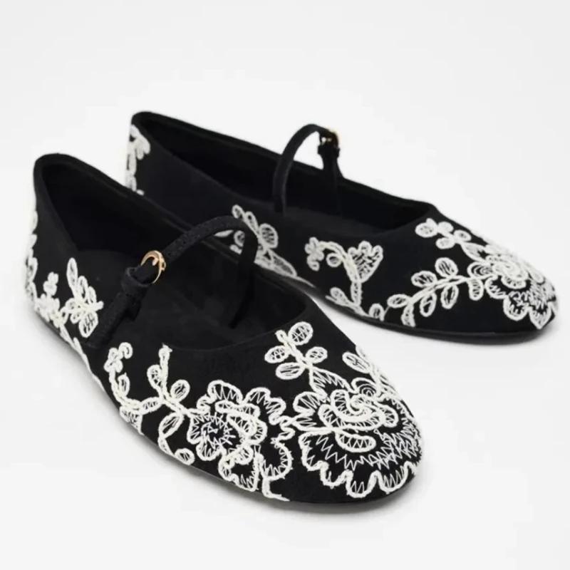 Fashion Elegant Flower Embroidery Designer Ballet Flats Women Light Comfortable Mary Jane Shoes Narrow Strap Buckle Casual Flat Shoes