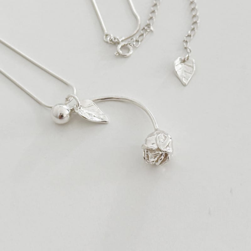 STILL INSTANT Rose with Dew - Necklace 03