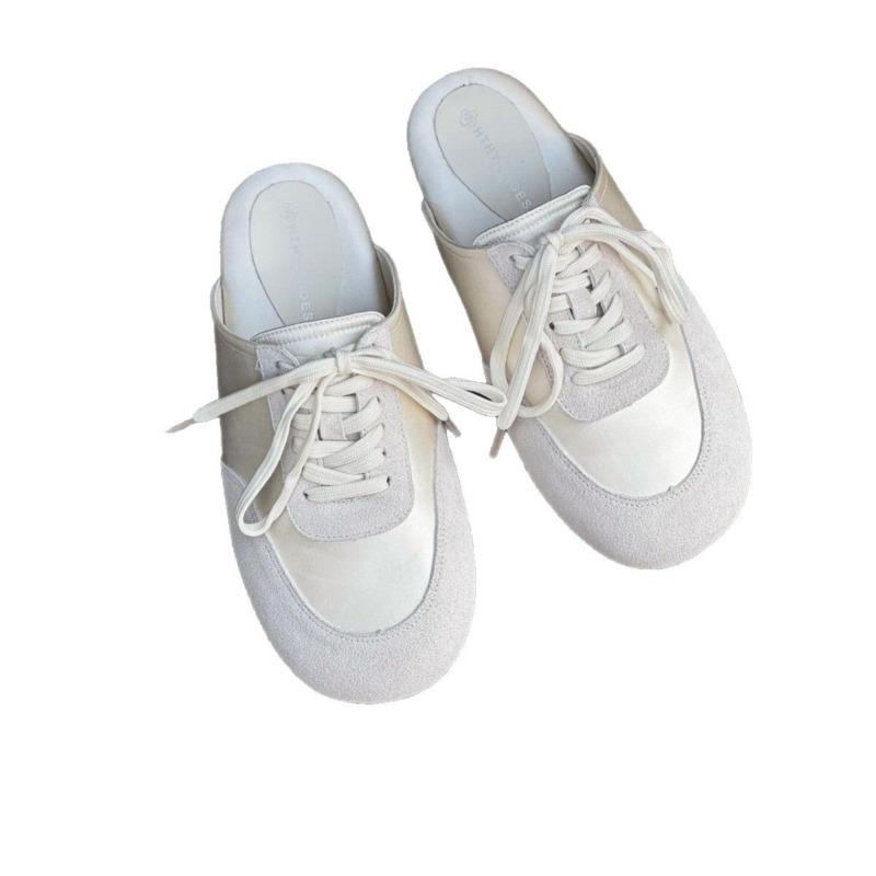 New Soft-soled German Training Shoes with A Flat Toe Cover