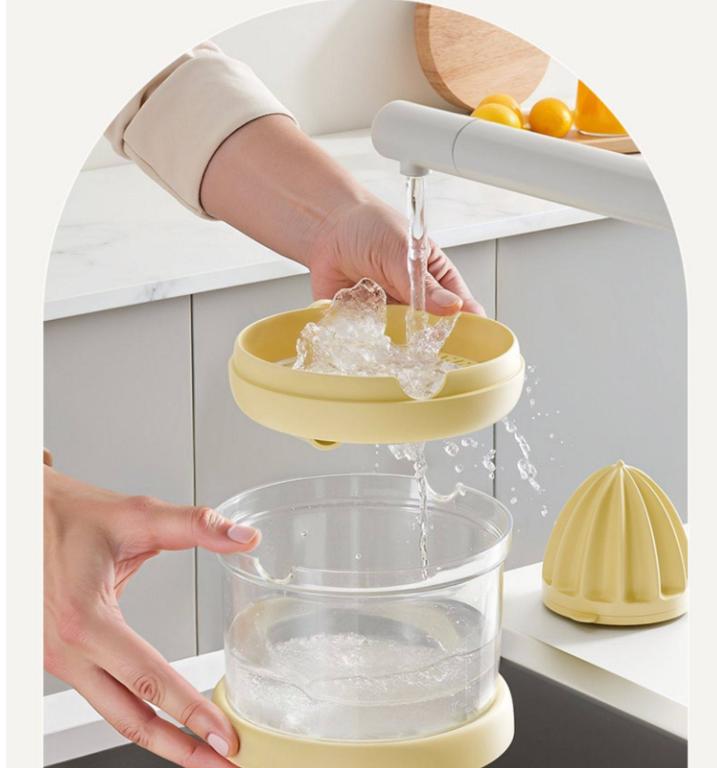 Manual Citrus Juicer with Rotating Hand Press Fruit Residue Separator for Lemon Orange Dishwasher Safe Home Kitchen Fruit Tools