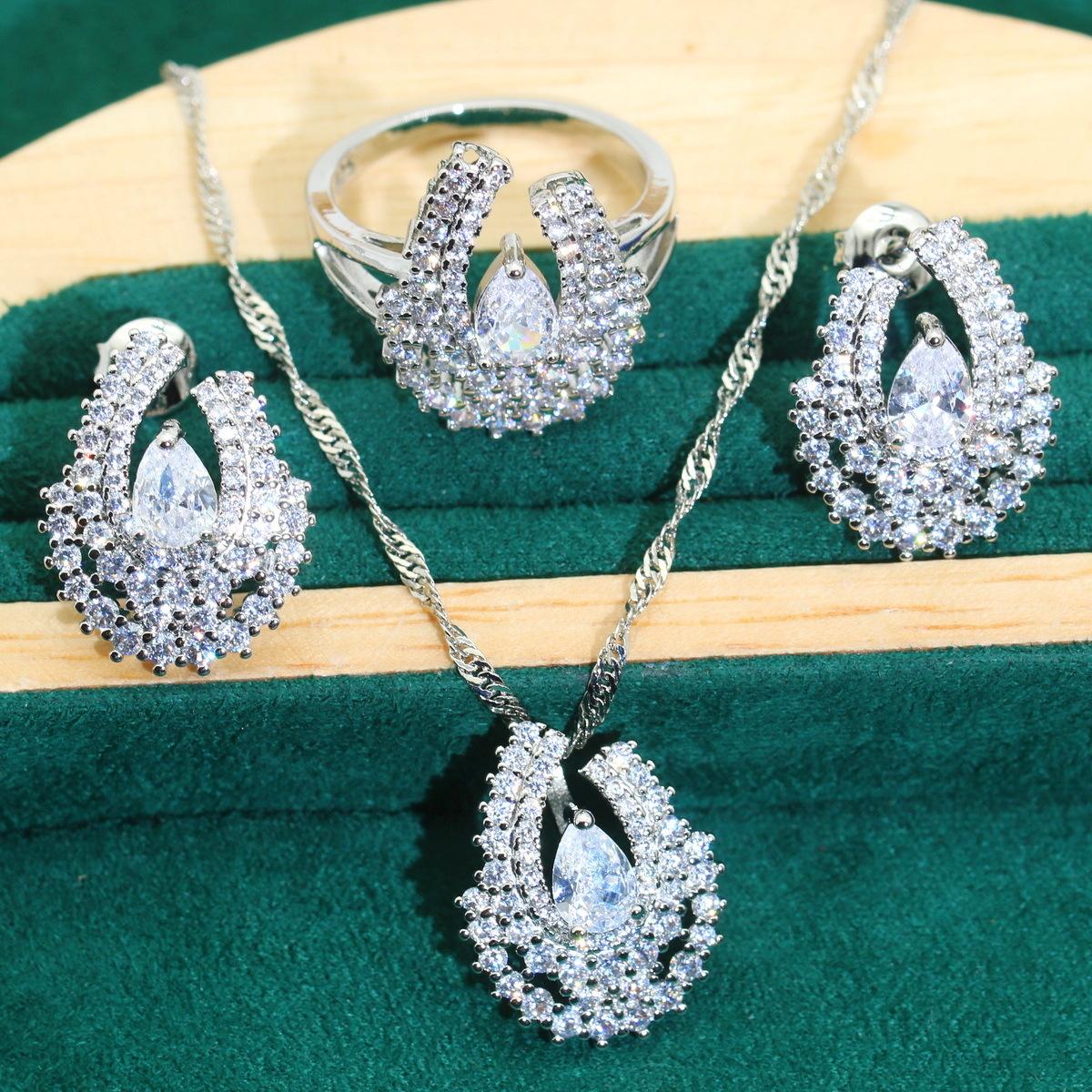 Новые ювелирные изделия Европа и США Горячие Цирконий Ожерелье Серьги Кольцо Микро Инкрустация Дамский Комплект Ювелирных Изделий 6 yards