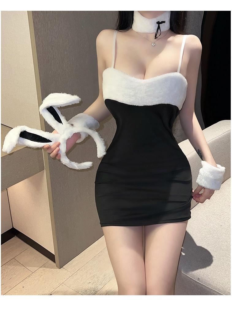 Bunny Girl Christmas Lingerie: Playful Role Play and Temptation Skirt for the New Year