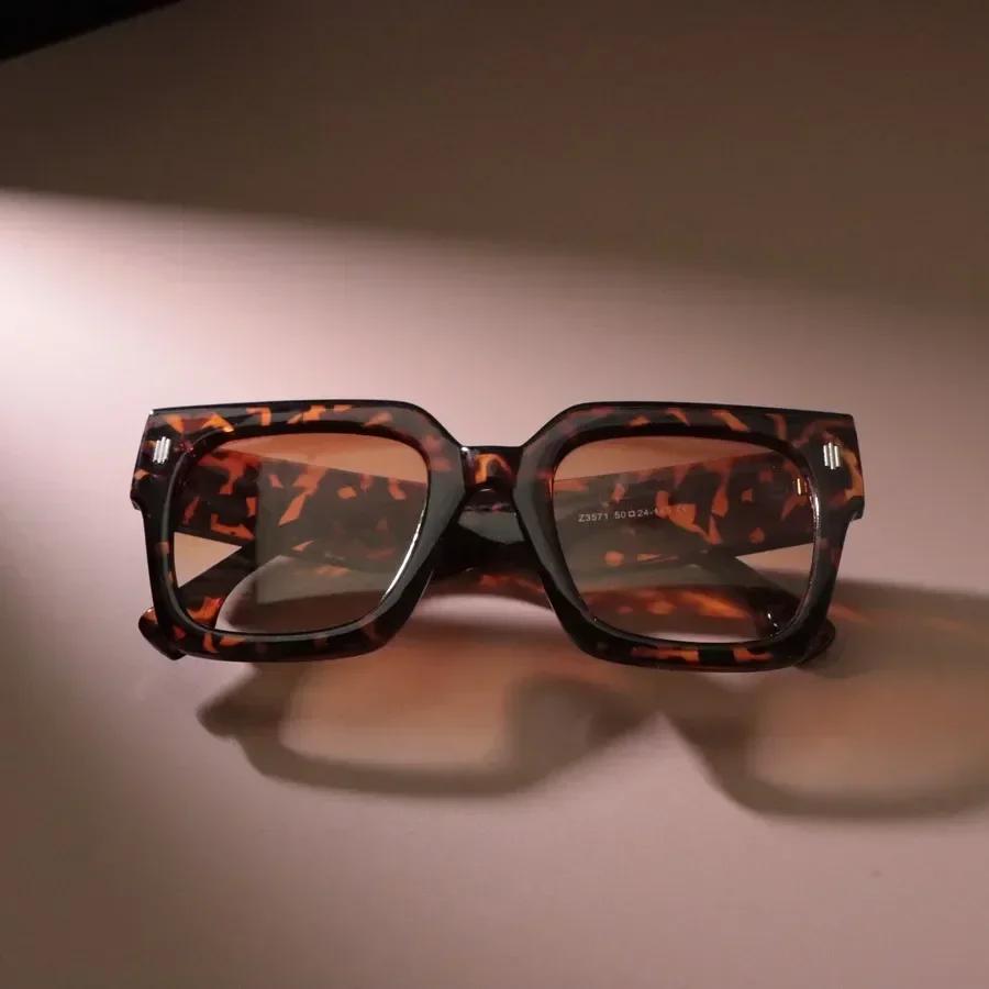 Óculos de Sol Quadrados Clássicos Vintage Para Mulheres Homens Retrô Elegante Minimalista Moda Feminino Masculino