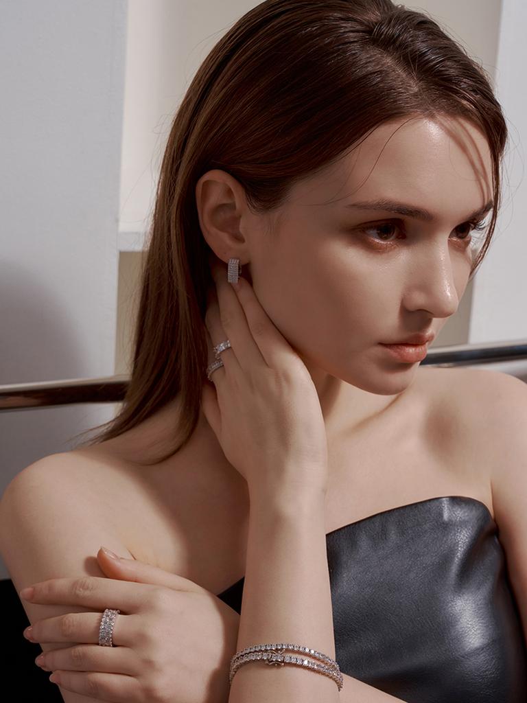 Macier Square Cubic One-Touch Earrings