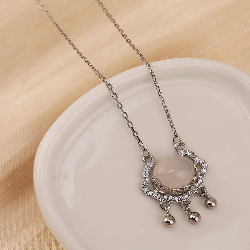 

Style Trendy Korean Titanium Steel Heart Shape Pendant Necklace For Women With Packaging Luxurious Love Lock Silver