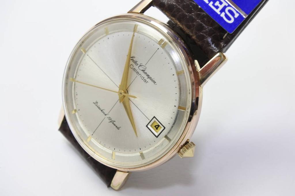 Masterpiece SEIKO CHAMPION CALENDAR 19 Jewels Watch with Strap Extremely Item 1960s Hand-Wound Men's